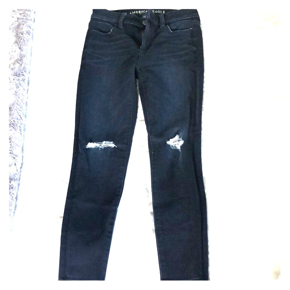 Dark blue American eagle jeans in size 0